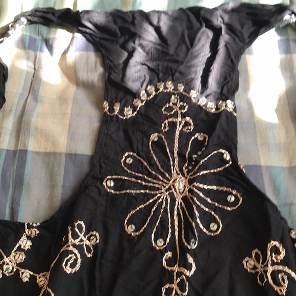 Womens swimsuit coverup - Picture 3 of 4